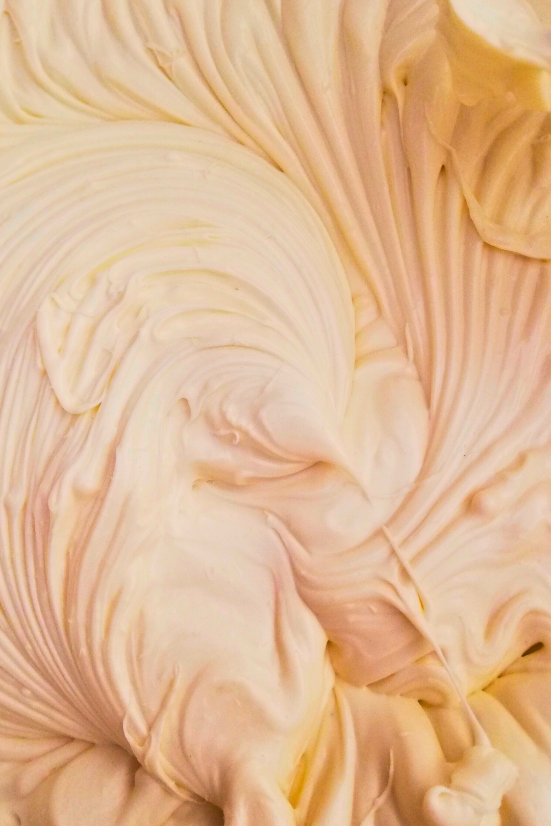 Organic Whipped Raw Shea Butter & Black Seed Oil.